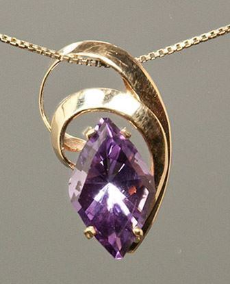 18x10mm Diamond Shape Amethyst in handcrafted gold mounting